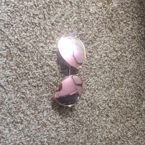 Beautiful glasses - Picture 1 of 1